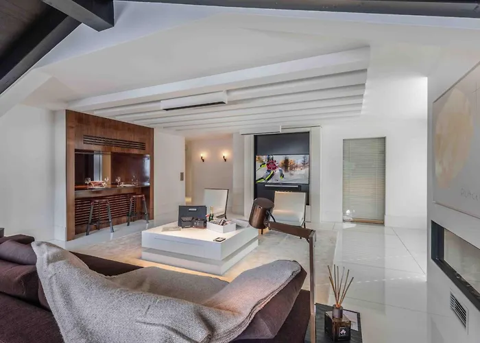 2 Au Centre De Avec Parking Et Wifi - Fr-1-563-160 Courchevel