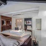 2 Au Centre De Avec Parking Et Wifi - Fr-1-563-160 Courchevel